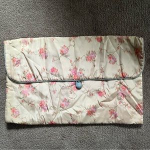 Vintage Women’s Soft Envelope Travel Bag